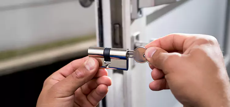 Emergency Locksmith for House Montrose